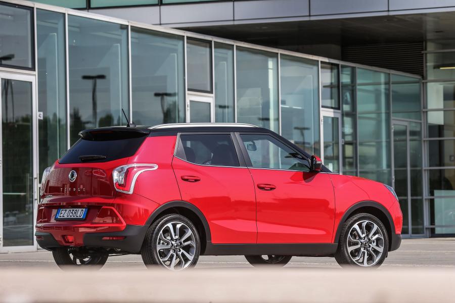  SsangYong Tivoli 2015 года  (фото 4 из 30)